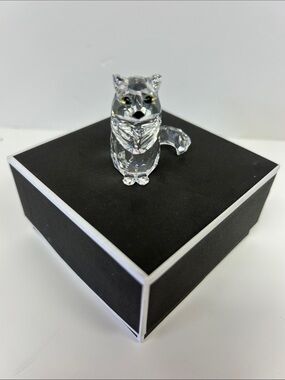 Vintage retired 1990’s SWAROVSKI crystal “Sitting Cat”with Swan Logo